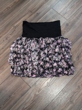 Vanity Skirt Medium